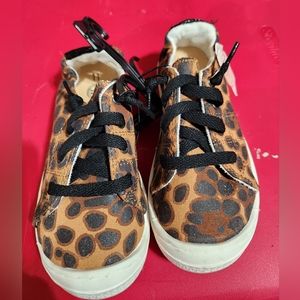 Cheetah print shoe with glitter heel. Sz 11